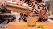 Cocktail How-To: Whiskey Ginger Smash 