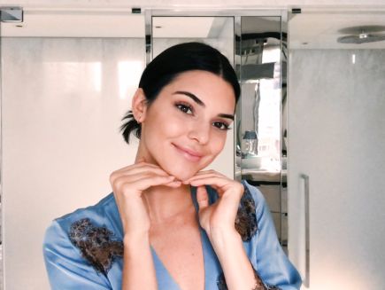 435px x 327px - Watch Beauty Secrets | Kendall Jenner Shares Her 2-Minute Morning Beauty  Routine | Beauty Secrets | Vogue Video | CNE | Vogue.com