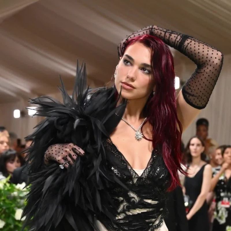 Dua Lipa Y El Naked Dress Para La Premiere De Barbie Que A Na Las