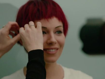 Watch Allure Cover Stars | Go Behind the Scenes of Sienna Miller's May