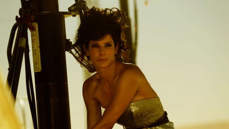 Watch On Set With Vogue Sandra Bullock Braves The Elements For Her October Cover Shoot Vogue Video Cne Vogue Com Watch On Set With Vogue Sandra Bullock Braves The Elements For Her October Cover Shoot Vogue Video Cne Vogue Com