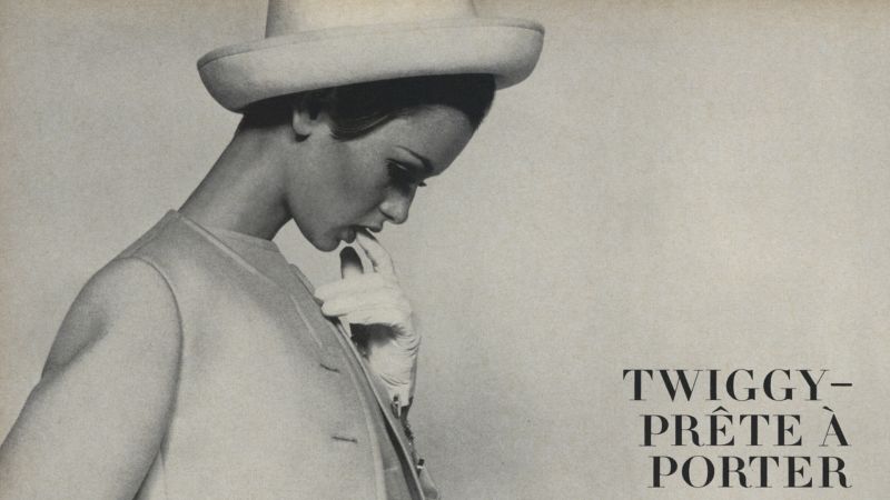 Sarah Jessica Parker Narrates the 1960s in Vogue