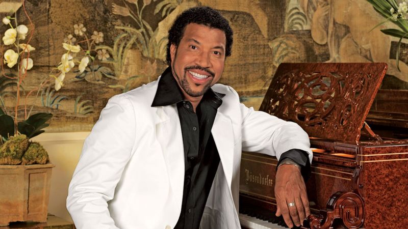 Watch Lionel Richie S Home Is So Welcoming You Ll Want To Stay A