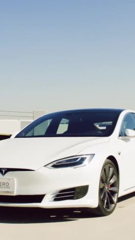 Watch How Tesla S Self Driving Autopilot Actually Works Wired
