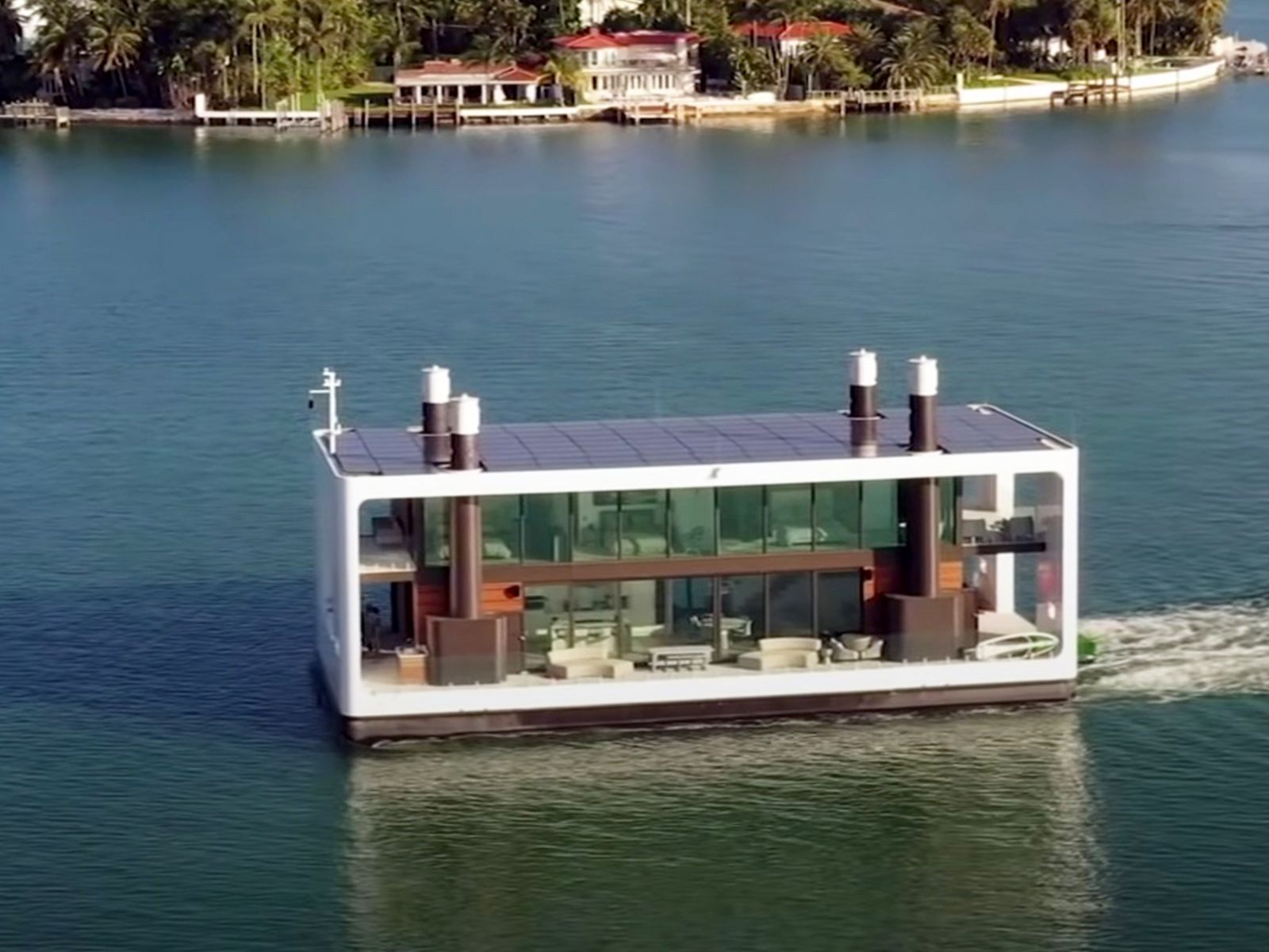 Dentro de una mansión yate de 5.5M € en Miami | En el mercado