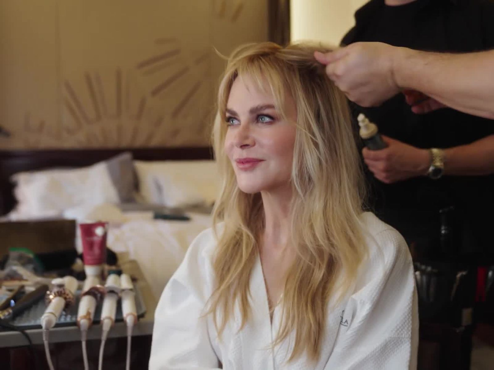 Watch Nicole Kidman Get Ready For the Chanel Show in Paris