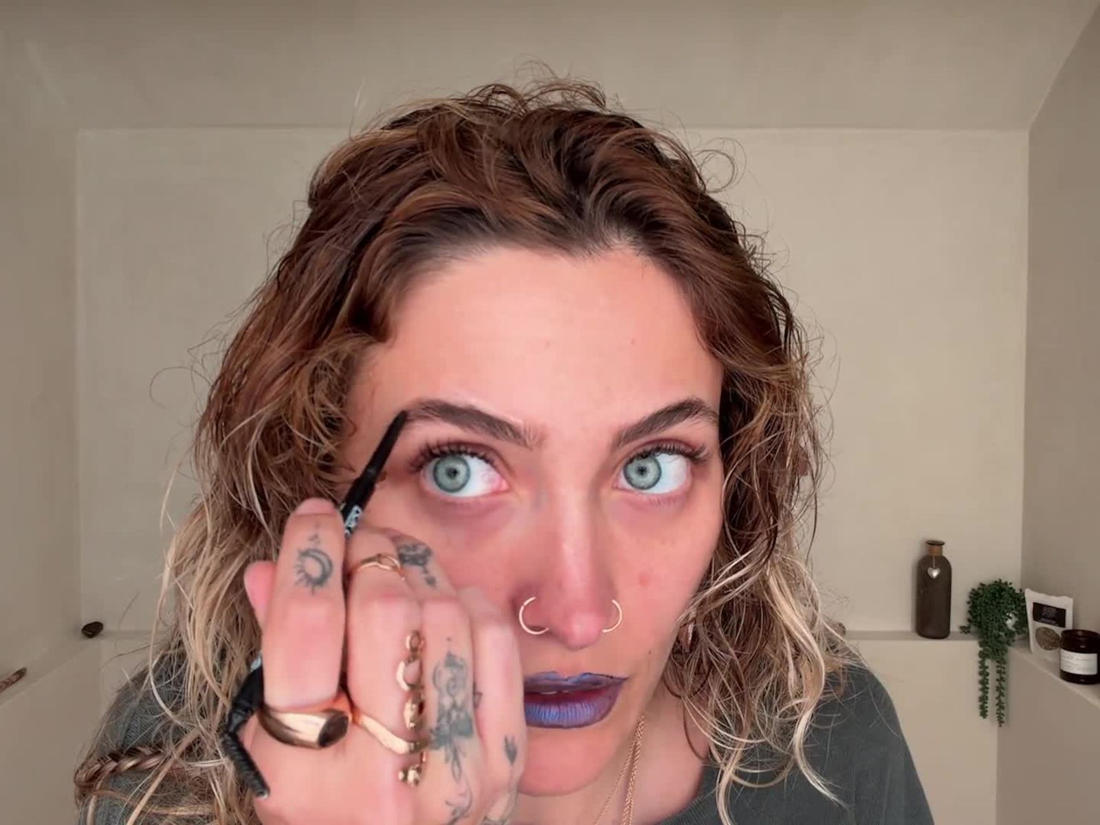 Paris Jackson on the Scent That Reminds Her of Her Father and a Surprising Contour Product