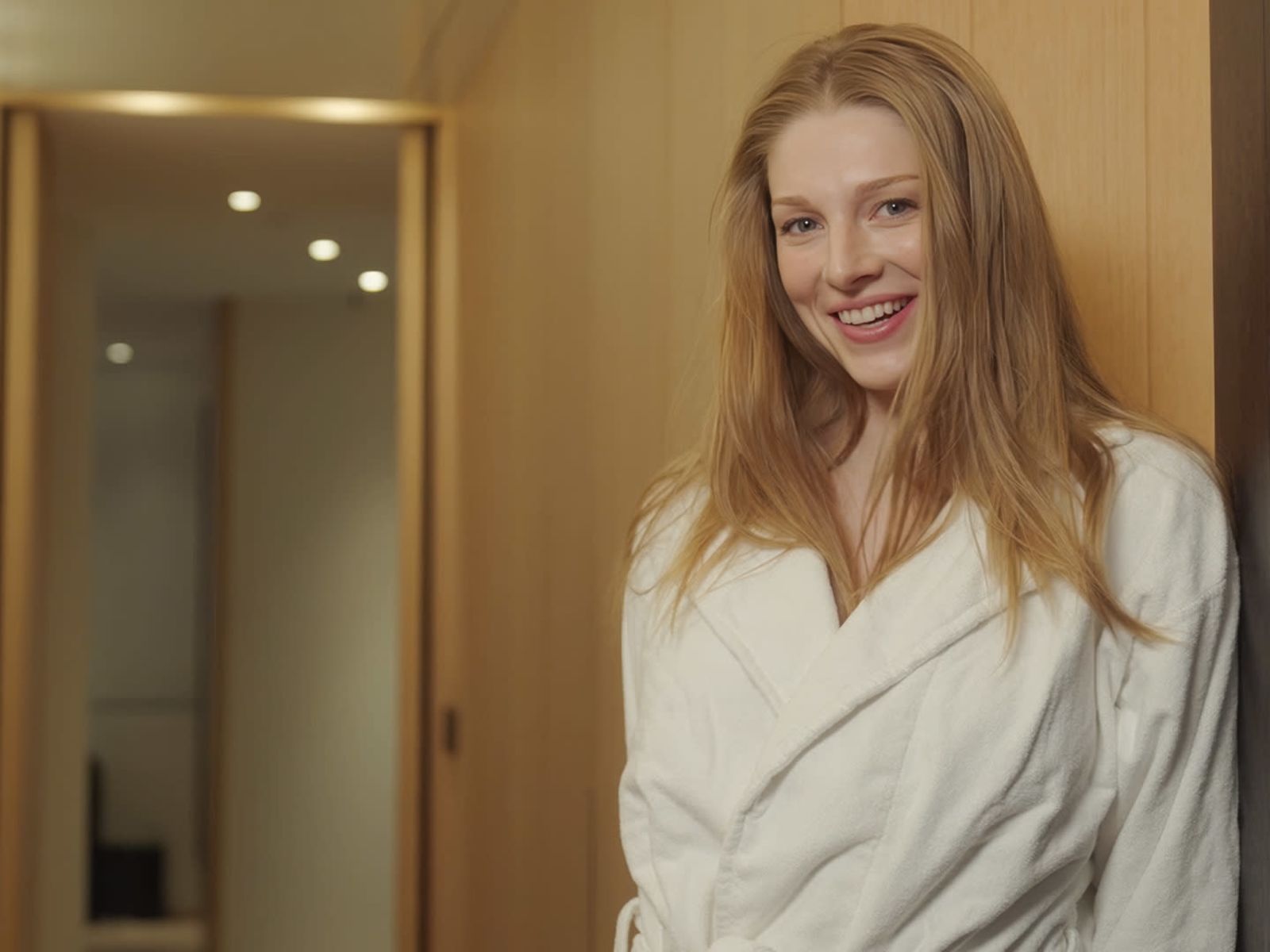 Hunter Schafer Brought ’90s Cool-Girl Vibes to Vogue World 2026: Milano