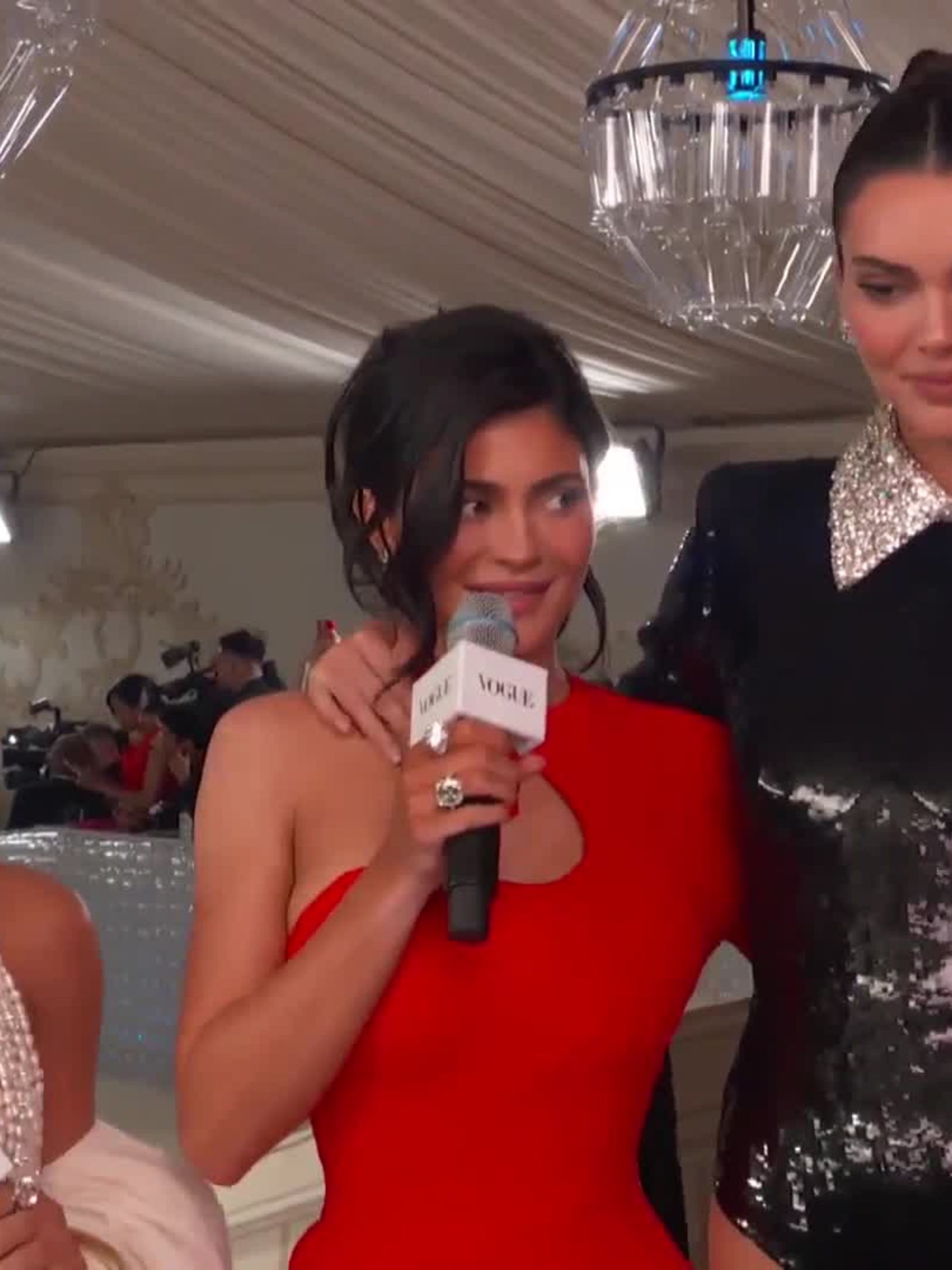 Kylie Jenner, Kendall Jenner and Kim Kardashian on Honoring Karl Lagerfeld