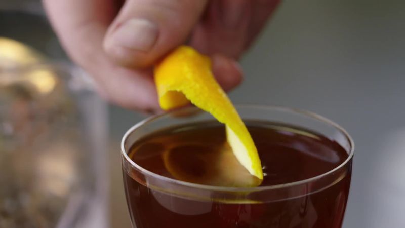 How to Properly Chill a Classic Manhattan 