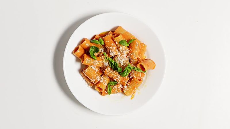 Rigatoni with Vodka Sauce