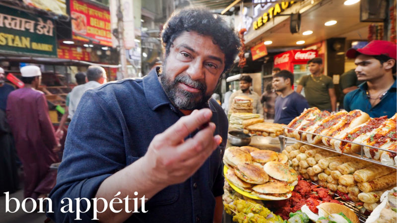 This Mumbai Market is the World’s Busiest Street Food Destination