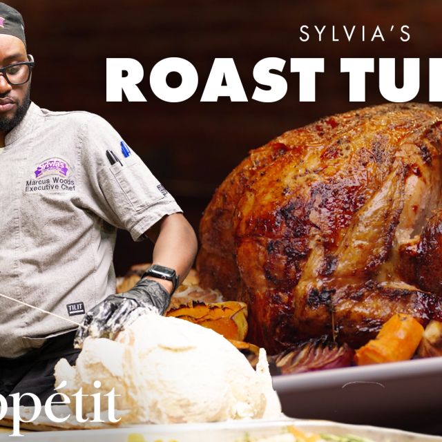 How One of NYC's Best Soul Food Restaurants Makes Turkey & Gravy