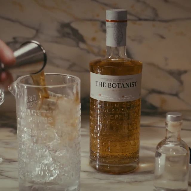 Holiday Martini Playbook: The Botanist Cask Rested Martinez