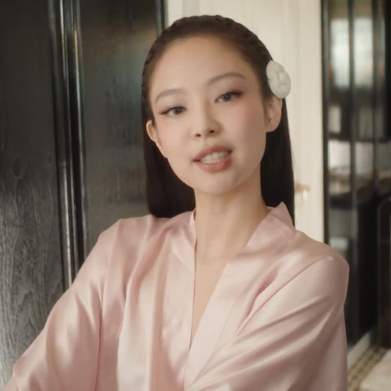 Jennie from Blackpink's knit sweater vest is surprisingly affordable