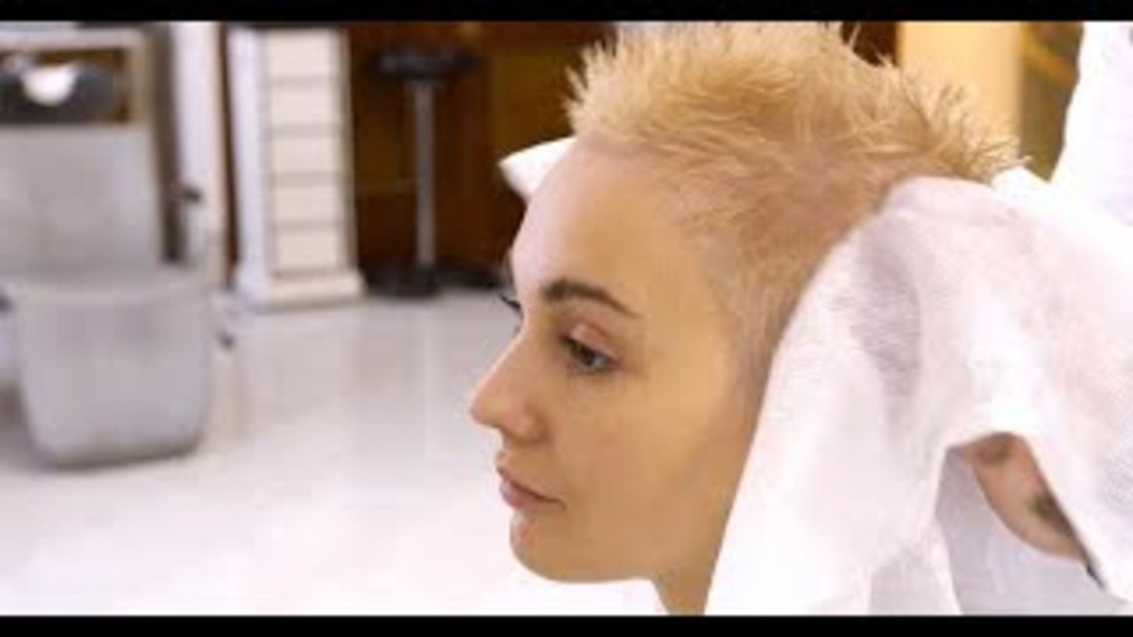 Ультракороткая стрижка: Glamour вдохновляет на новые образы