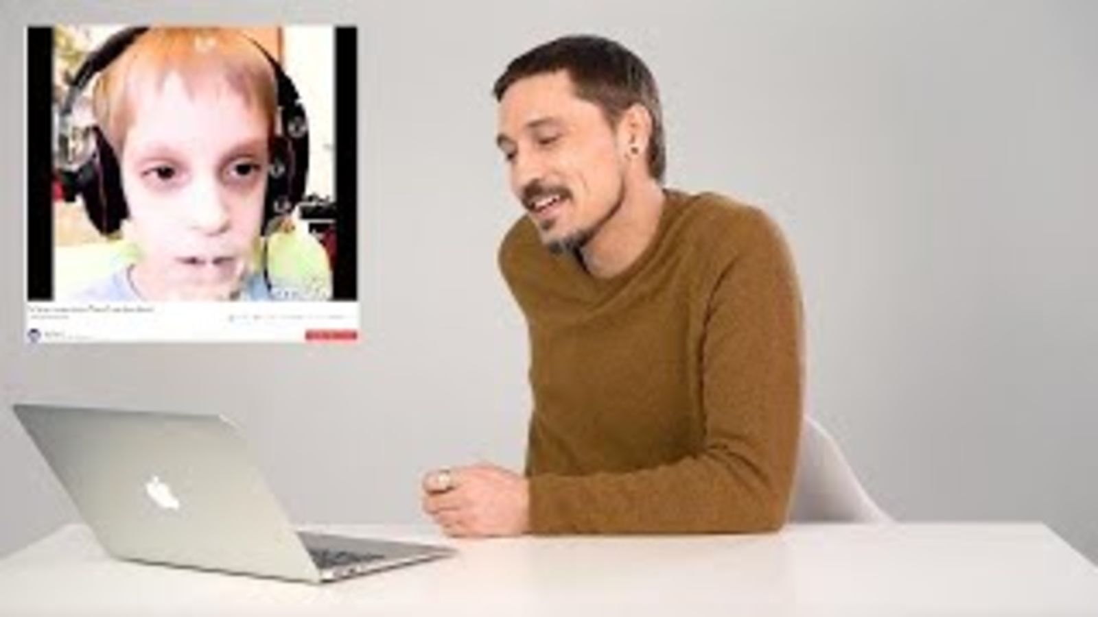 Дима Билан смотрит каверы на свои песни