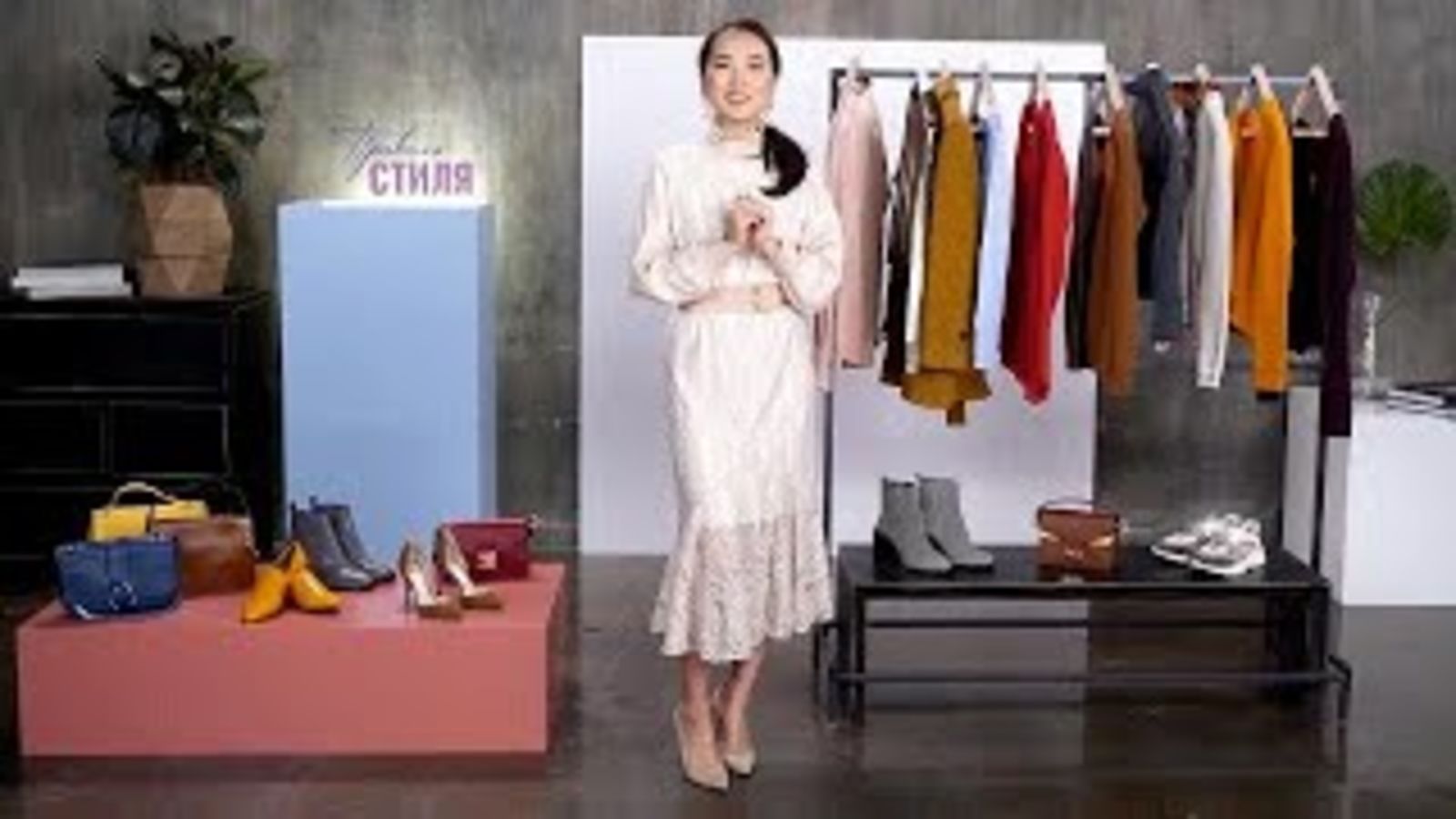 Кружевные вещи для Нового года: «Правила стиля» с главным редактором Glamour Иляной Эрднеевой