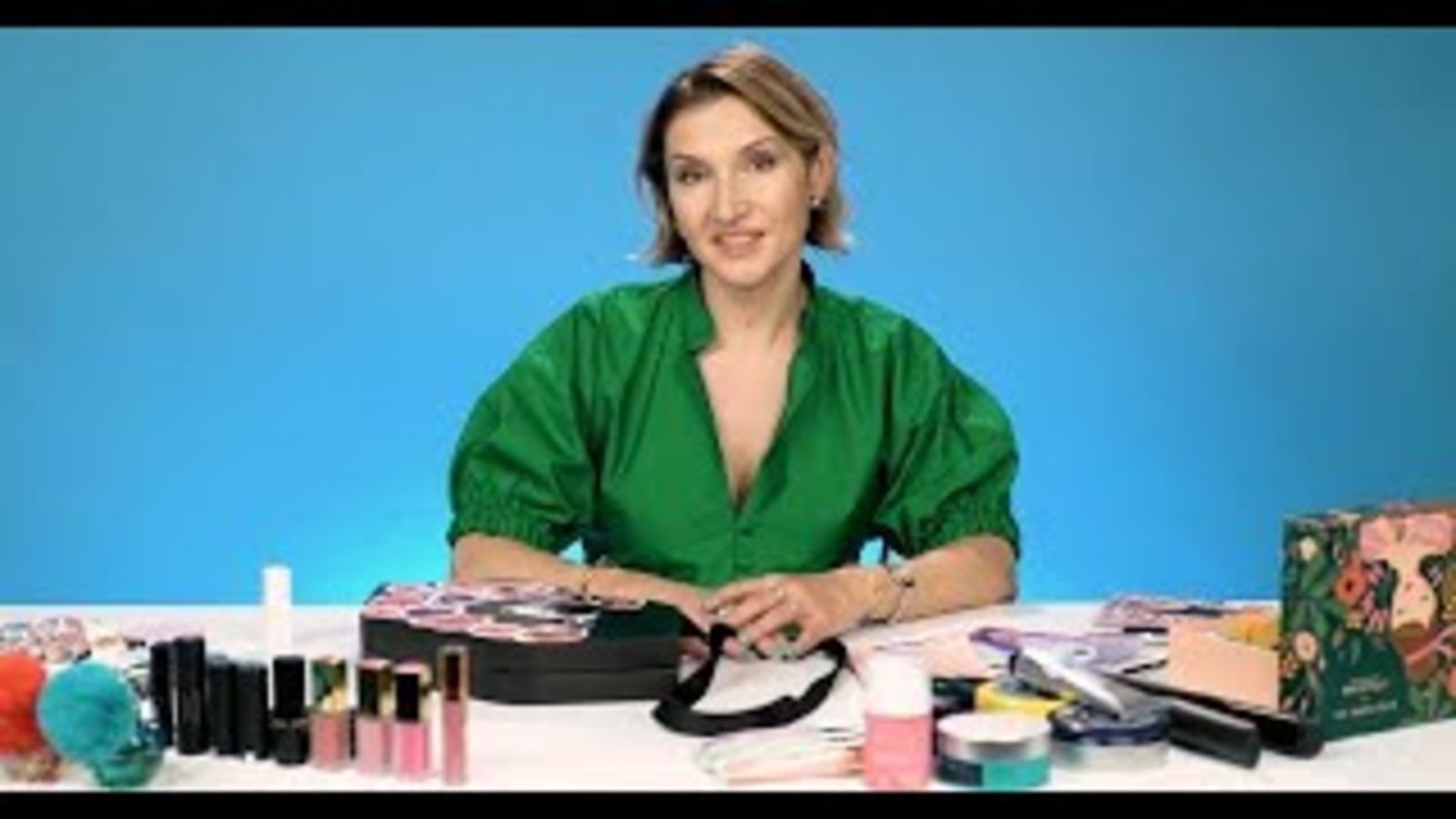 О лучших косметических новинках февраля — бьюти-директор журнала Glamour Анна Саакян