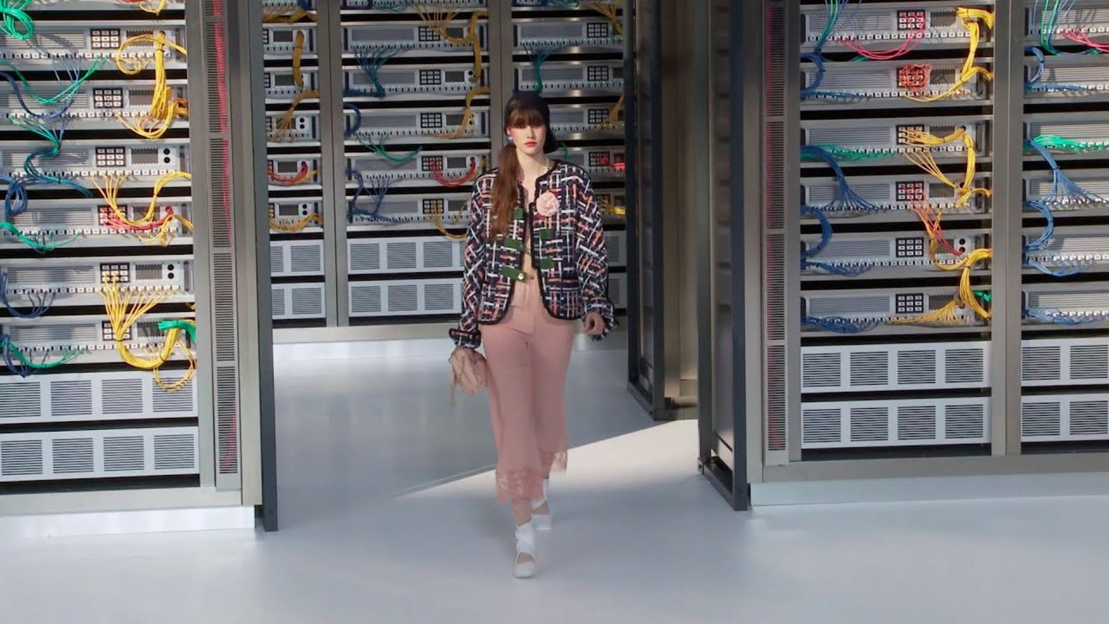 Chanel весна-лето 2017