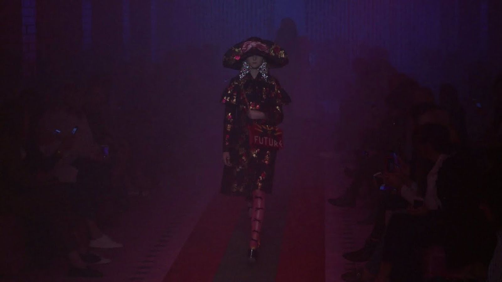 Gucci весна-лето 2017
