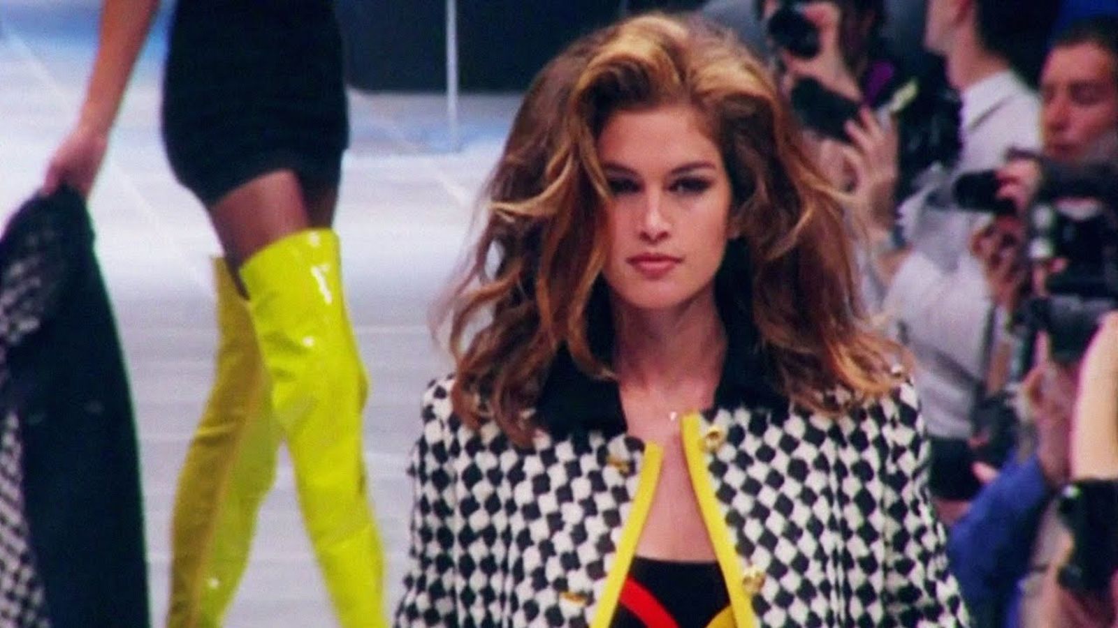Синди Кроуфорд, Наоми Кэмпбелл и Линда Евангелиста на показе Versace AW 1991