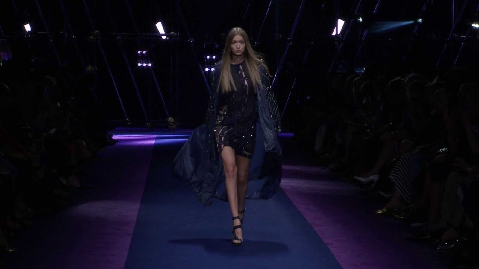 Versace весна-лето 2017