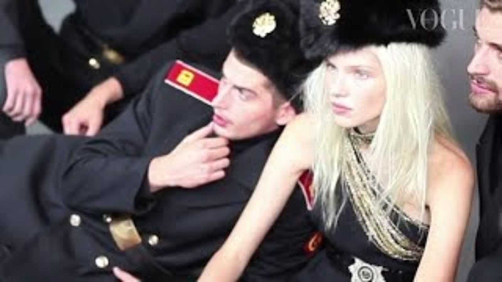 Русская топ-модель Саша Лусс примеряет русскую коллекцию Ralph Lauren