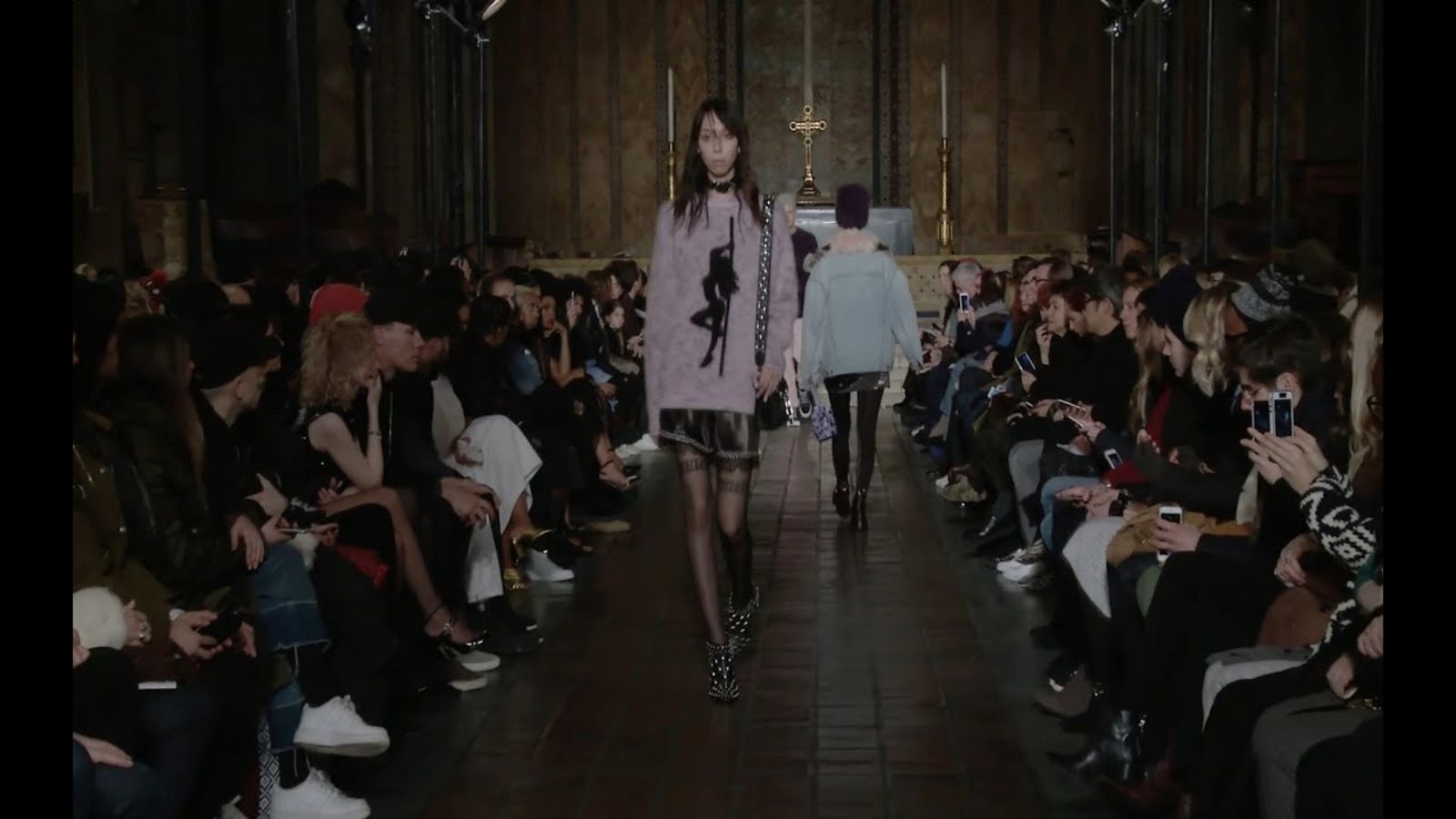 Зои Кравиц и корейская поп-звезда CL называют показ Alexander Wang произведением искусства