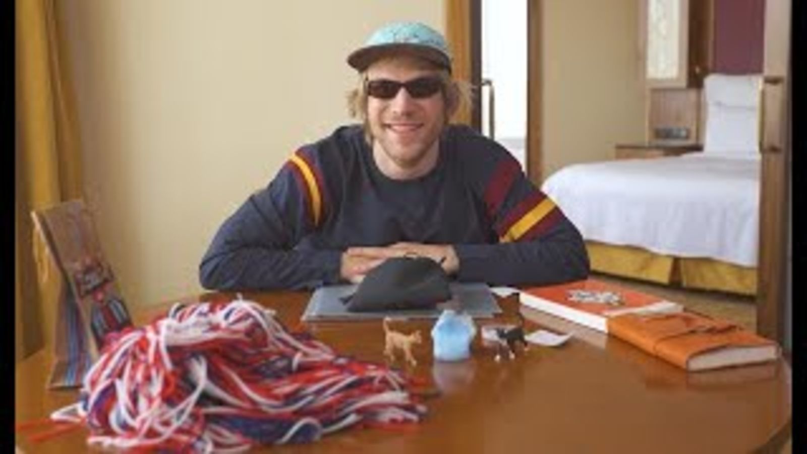 Что в сумке у Ивана Дорна?