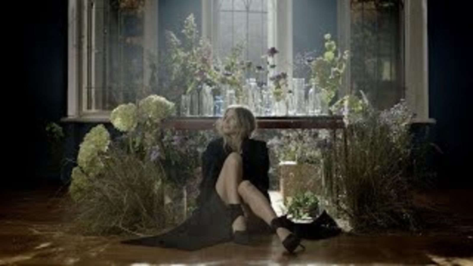 Вера Брежнева доказывает, что забота об окружающей среде — это легко