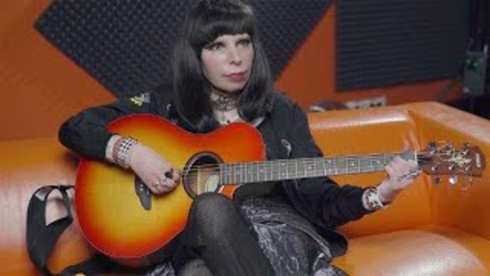 Что в сумке у Жанны Агузаровой?