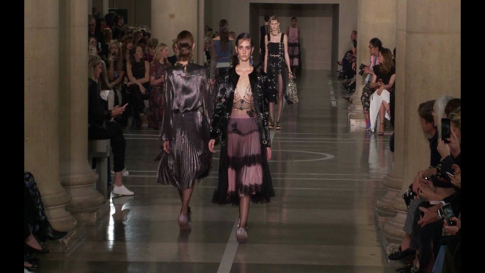 Christopher Kane весна-лето 2017