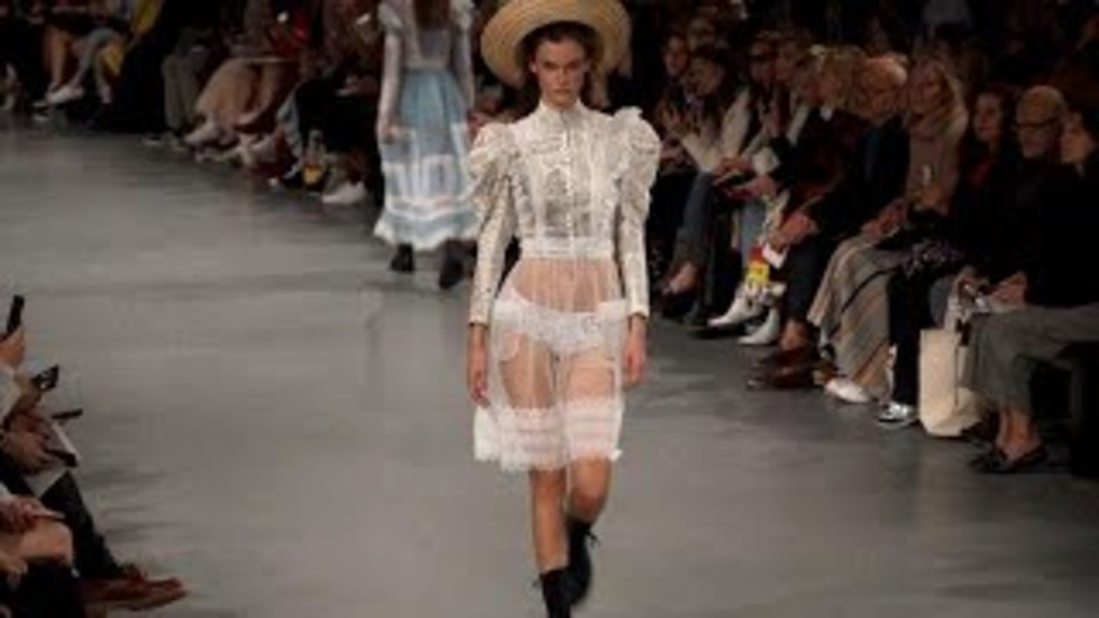 John Galliano весна-лето 2019