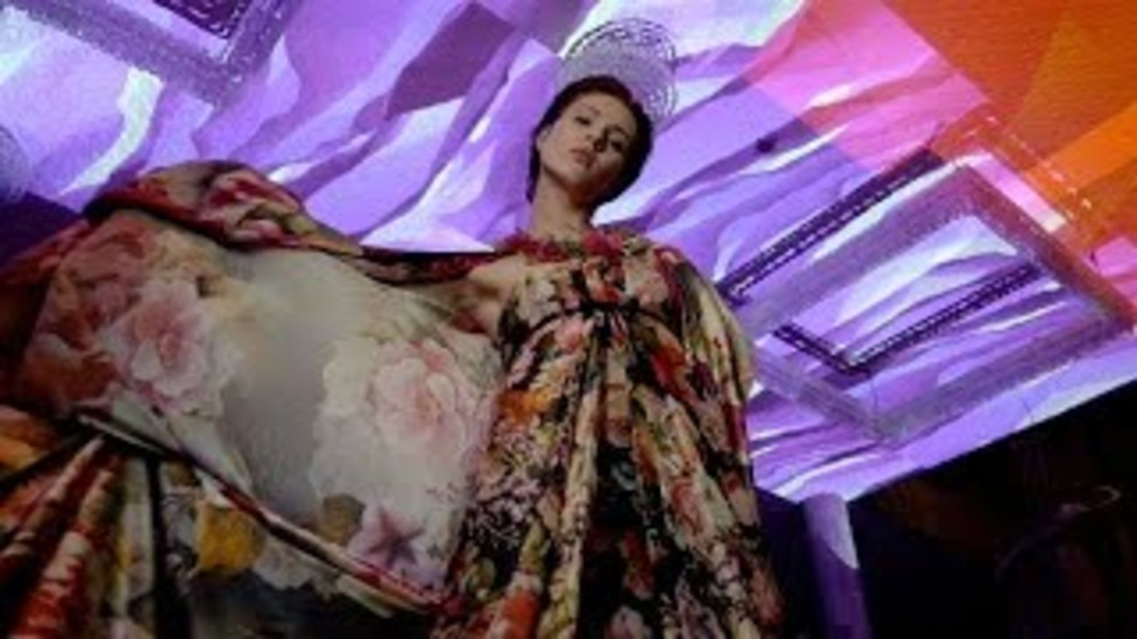 Платья российских дизайнеров к 20-летию Vogue в России