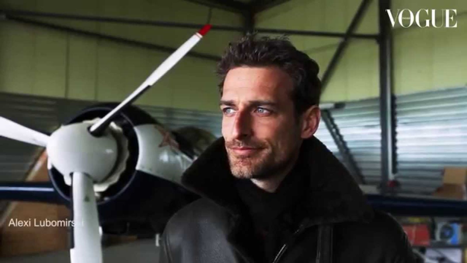 Авиа-почта. Vogue Russia, October 2014