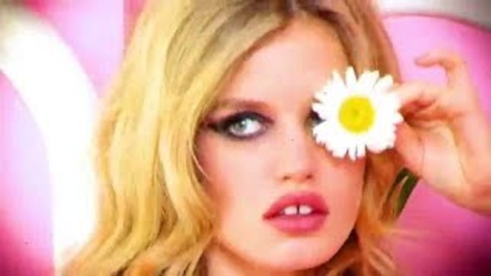 Дочь Мика Джаггера – Джорджия Мэй Джаггер в съемке для Vogue