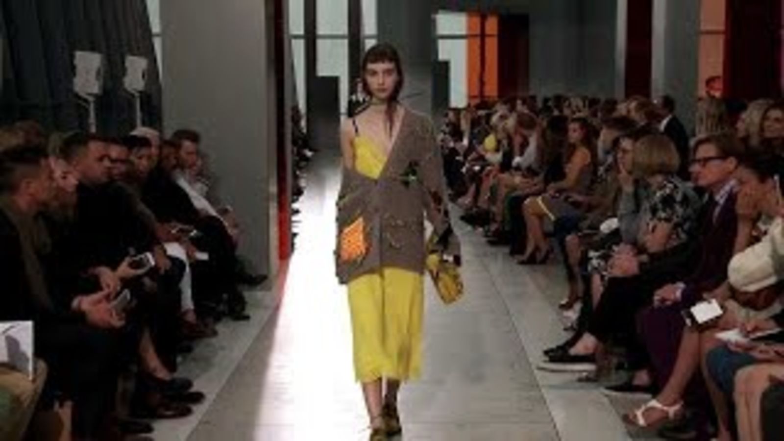 Christopher Kane весна-лето 2016