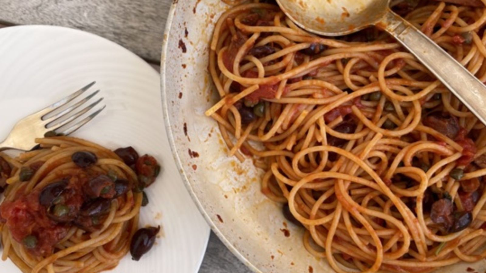 Spaghetti alla Puttanesca by Maria Laura Pignata: Video Recipe
