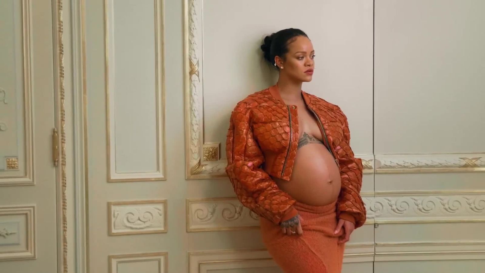Go Behind the Scenes of Rihanna’s Epic Vogue Cover Shoot