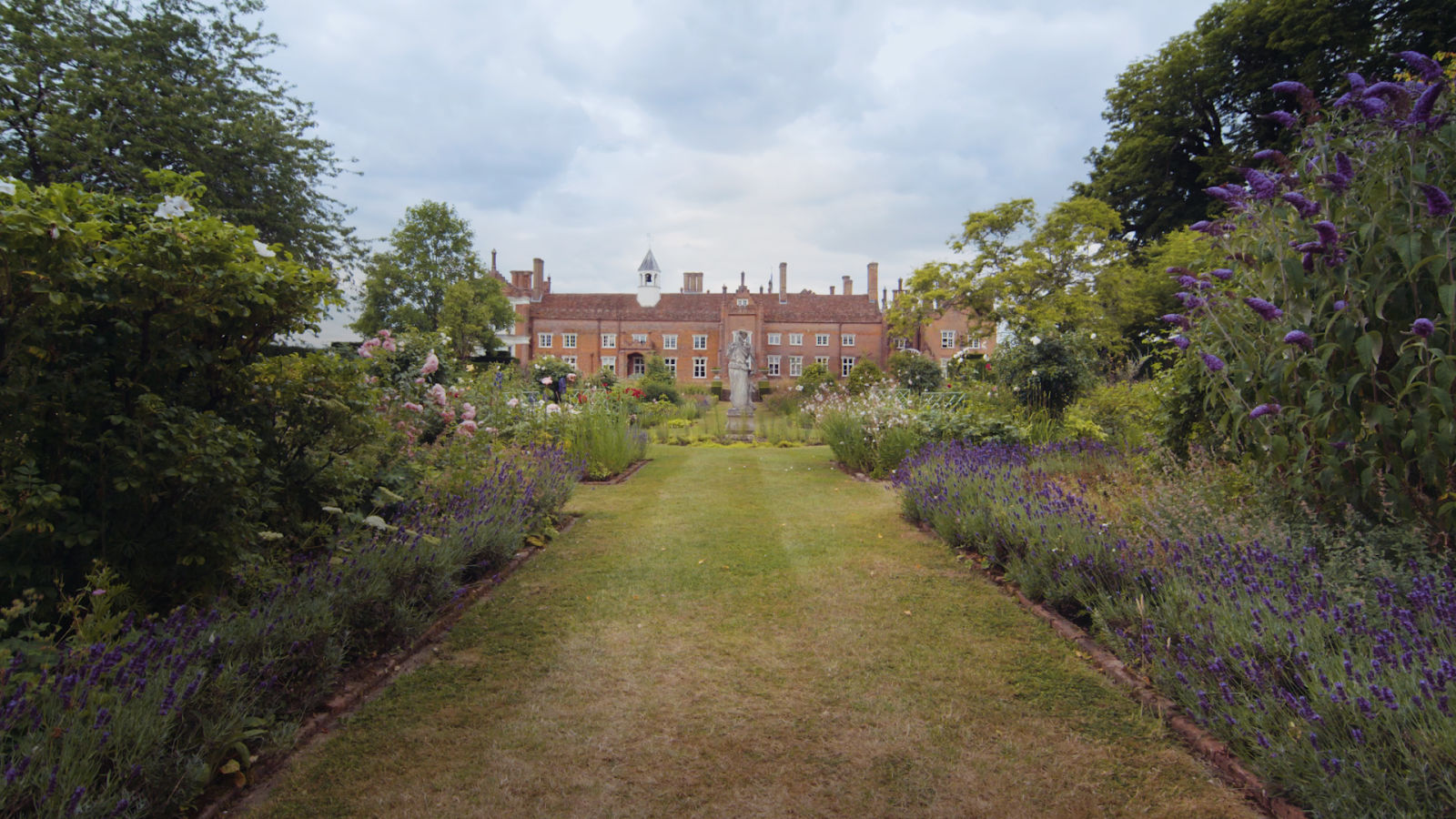 The 40-year evolution of Xa Tollemache's Suffolk garden | Notes from a Garden