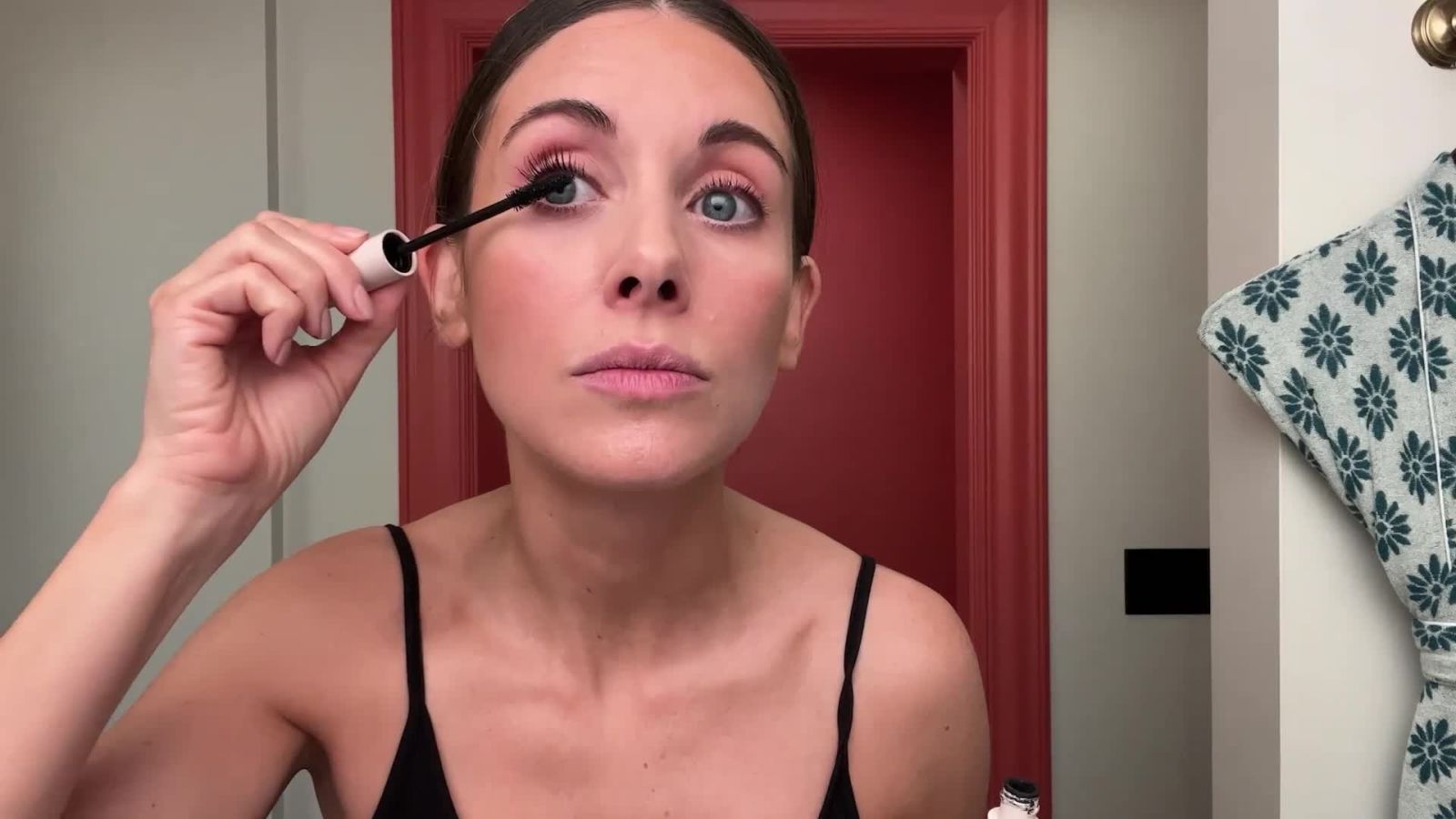 Alison Brie’s Guide to Post-Workout Skin Care and Date Night Makeup