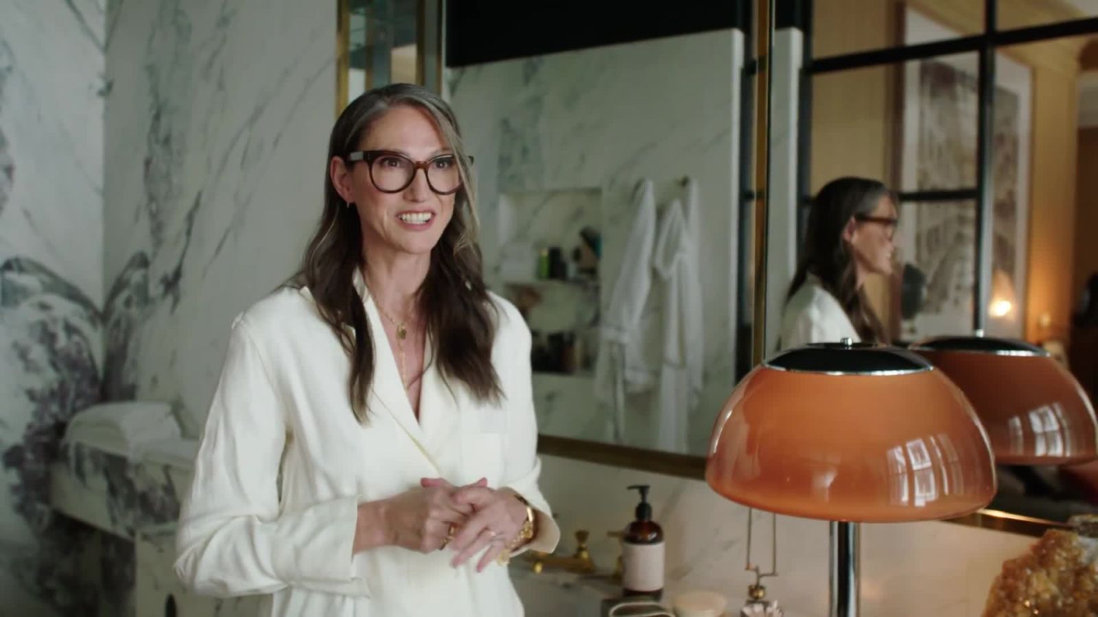 Take a Tour of Jenna Lyons
s Treasure-Filled SoHo Apartment