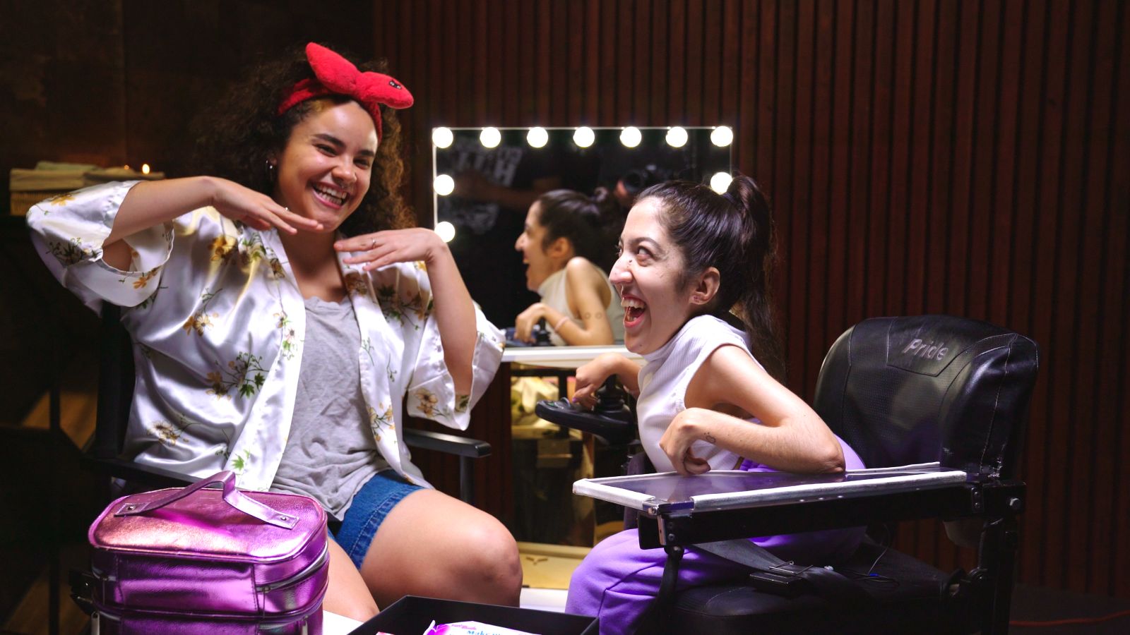 Ferny Ruiz y Esmeralda Soto celebran la belleza con sus mejores tips de maquillaje