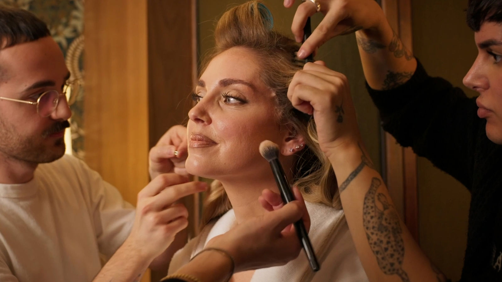 Chiara Ferragni: así se preparó para los Premios Goya 2025 | El toque final | | Glamour España