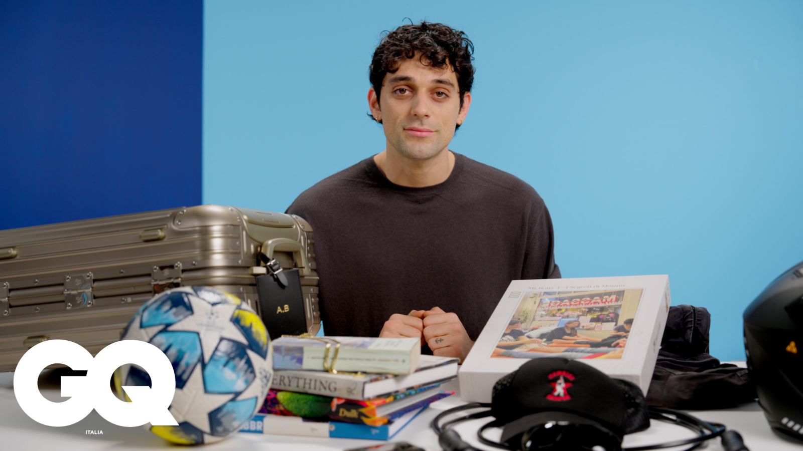 Bresh racconta quali sono gli oggetti di cui non può fare a meno