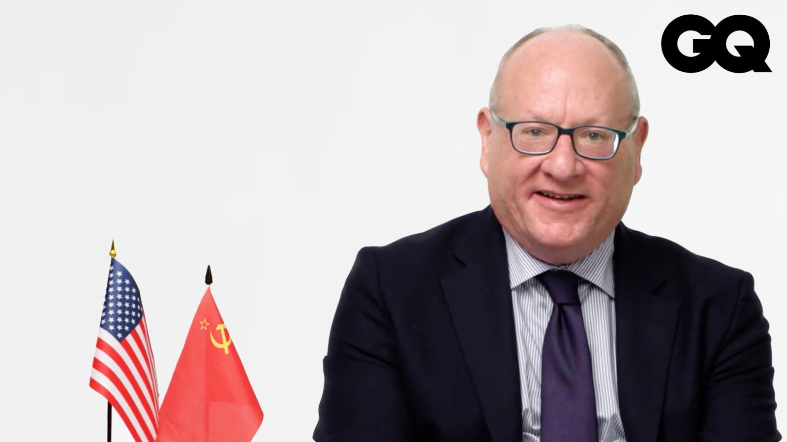 歷史學者公開冷戰背後的殘酷真相！現在局勢比冷戰時期還要危險？柏林圍牆怎麼倒的？蘇聯瓦解的主要原因？｜名人專業問答｜GQ Taiwan