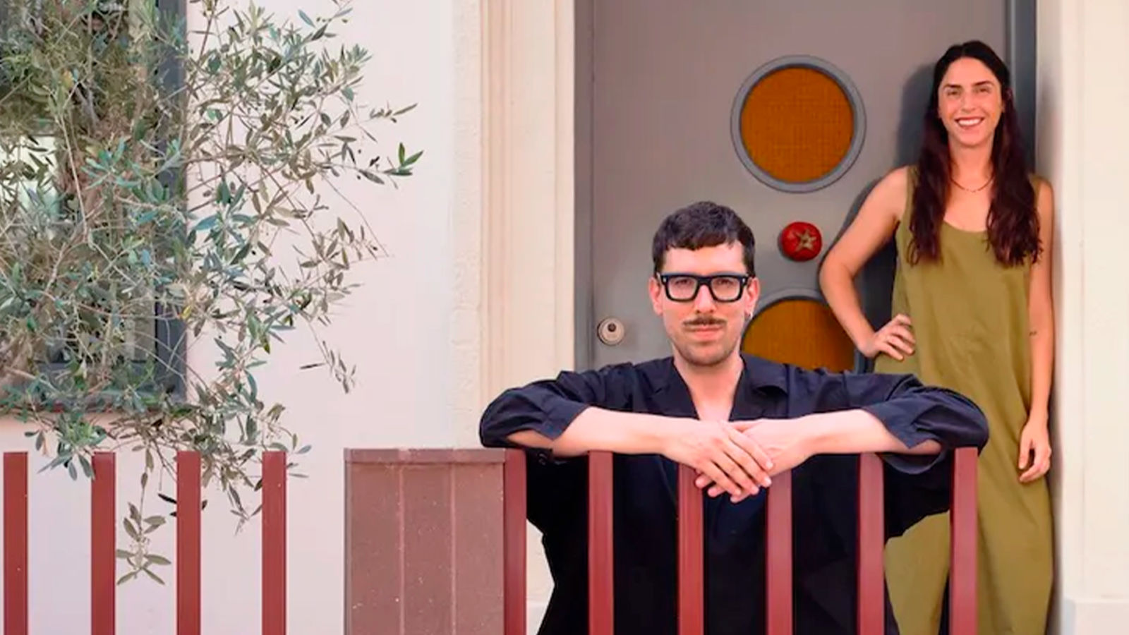 Enrique Ventosa y Ana Arana (Plutarco): nos enseña su casa en el centro de Madrid  | De puertas adentro