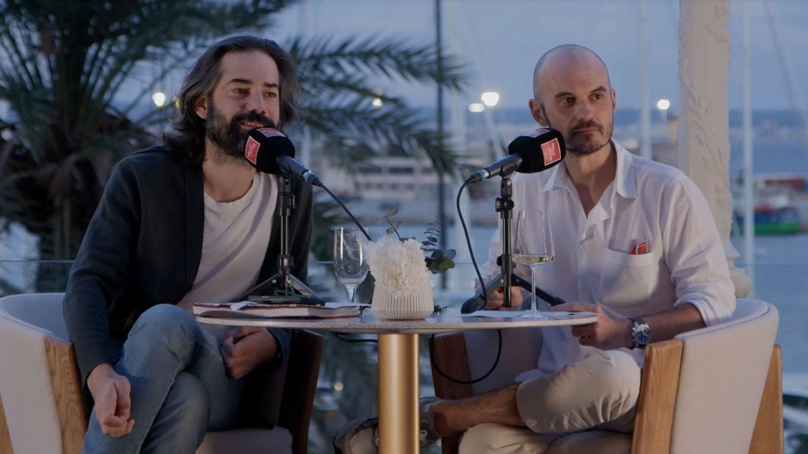 Cosas que no se hablan (y deberían) antes de vivir juntos | Decir las cosas, un podcast de Vanity Fair