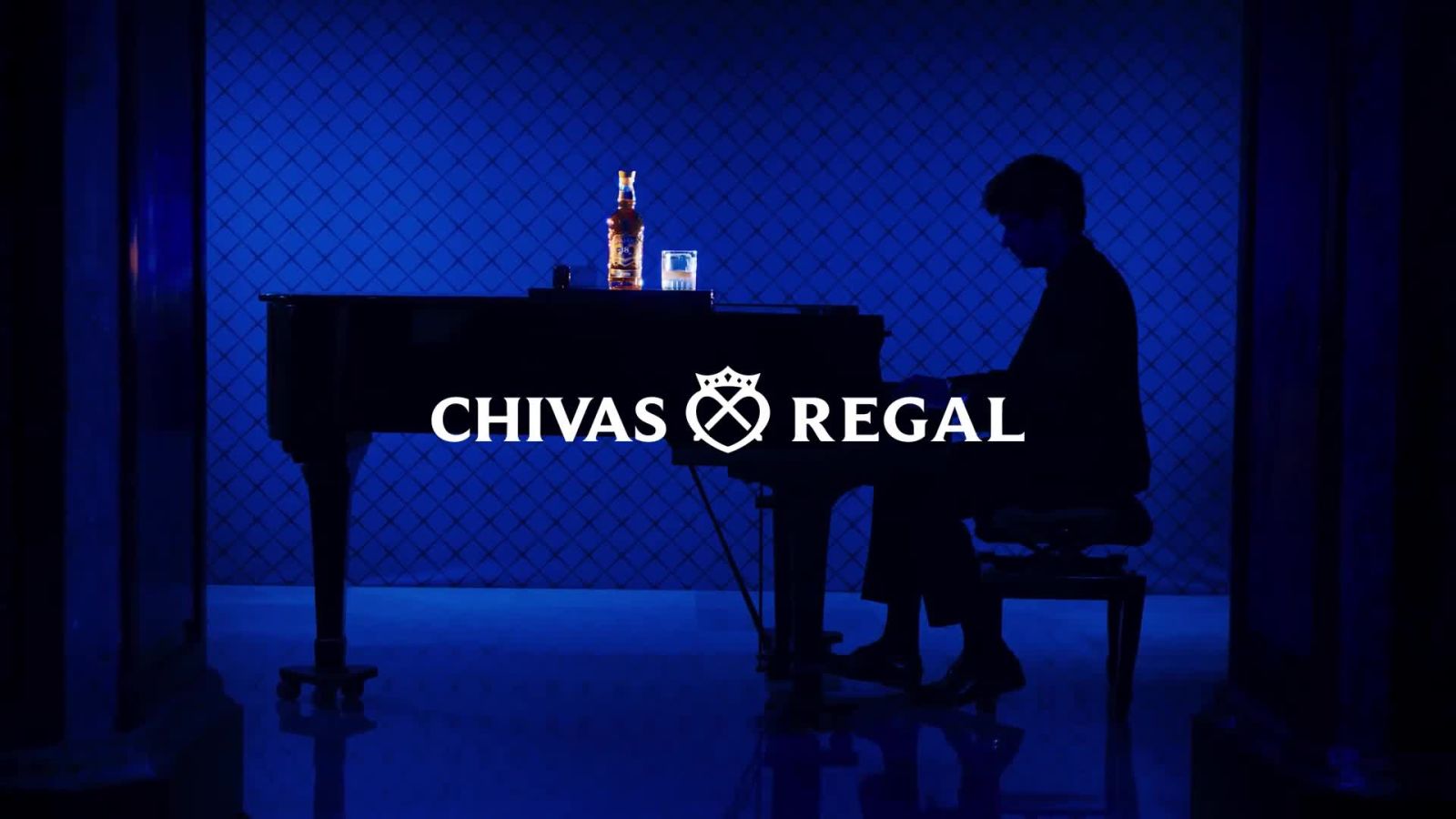Chivas Regal 18 e Charles Leclerc: quando la musica incontra l’arte del whisky